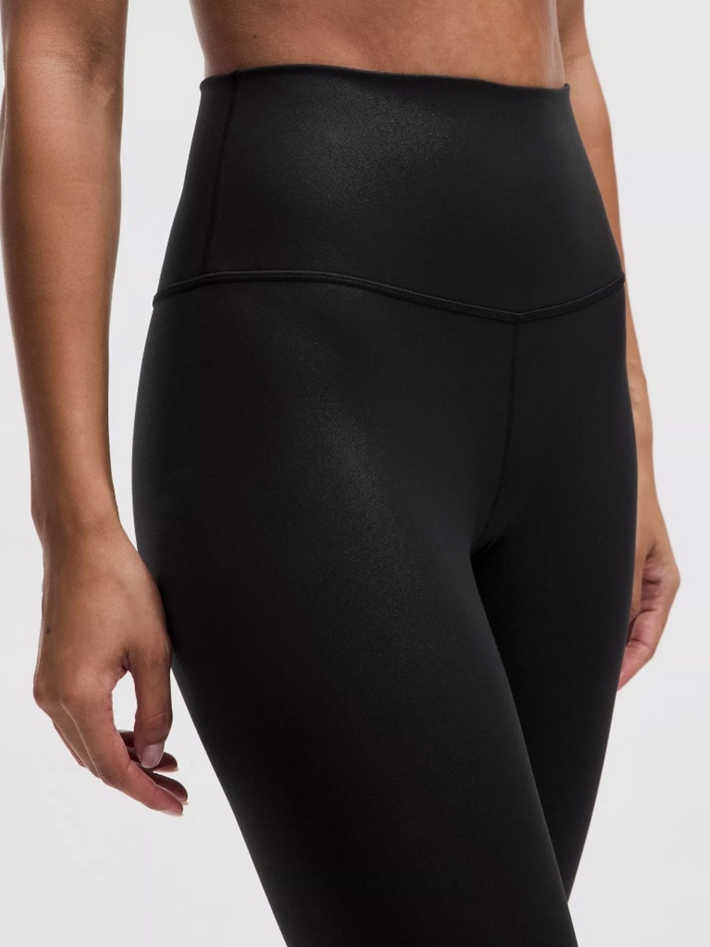 Lululemon High-Rise Align Leggings 25” in Black Shine Size 4